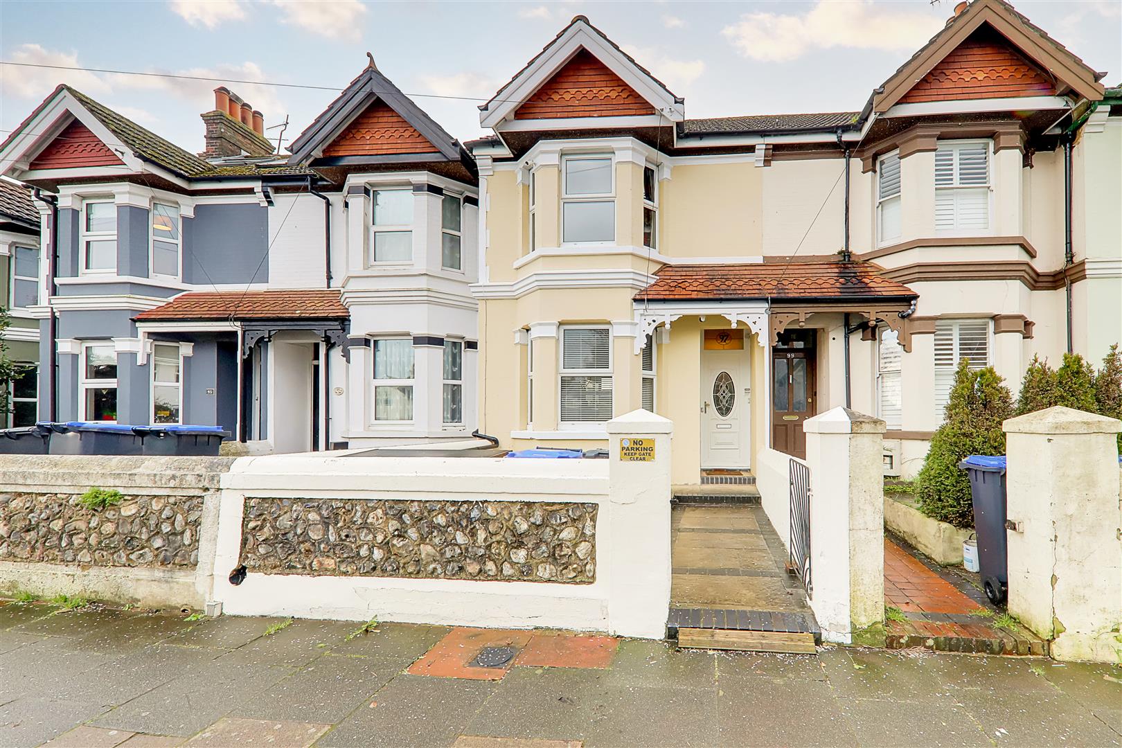 House Terraced Bruce Avenue, Worthing Sold Subject to Contract